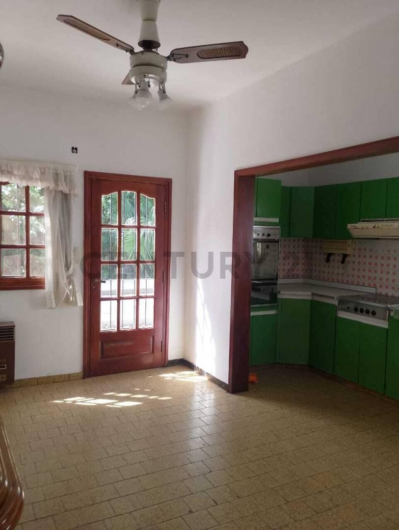 VENTA CASA 4 AMBIENTES QUILMES OESTE