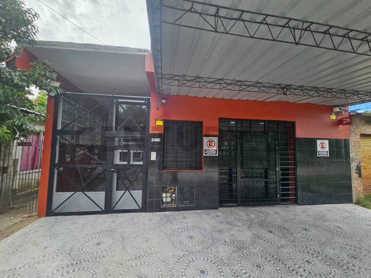 VENTA CASA 3 AMBIENTES + 2 LOCALES BERAZATEGUI (PERMUTA Y FINANCIACION)