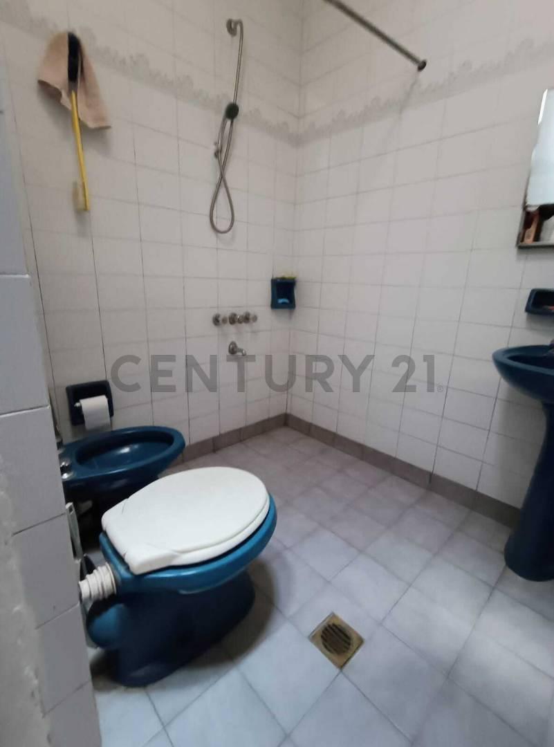VENTA CASA 3 AMBIENTES EZPELETA