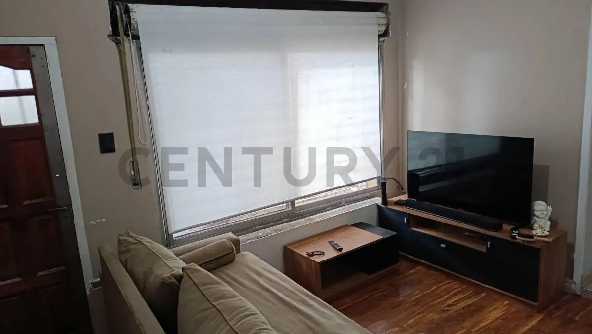 VENTA CASA 3 AMBIENTES C/ COCHERA QUILMES OESTE 3