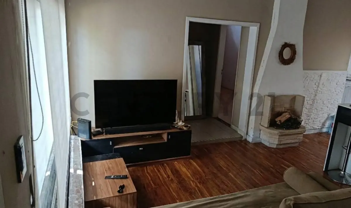 VENTA CASA 3 AMBIENTES C/ COCHERA QUILMES OESTE 4