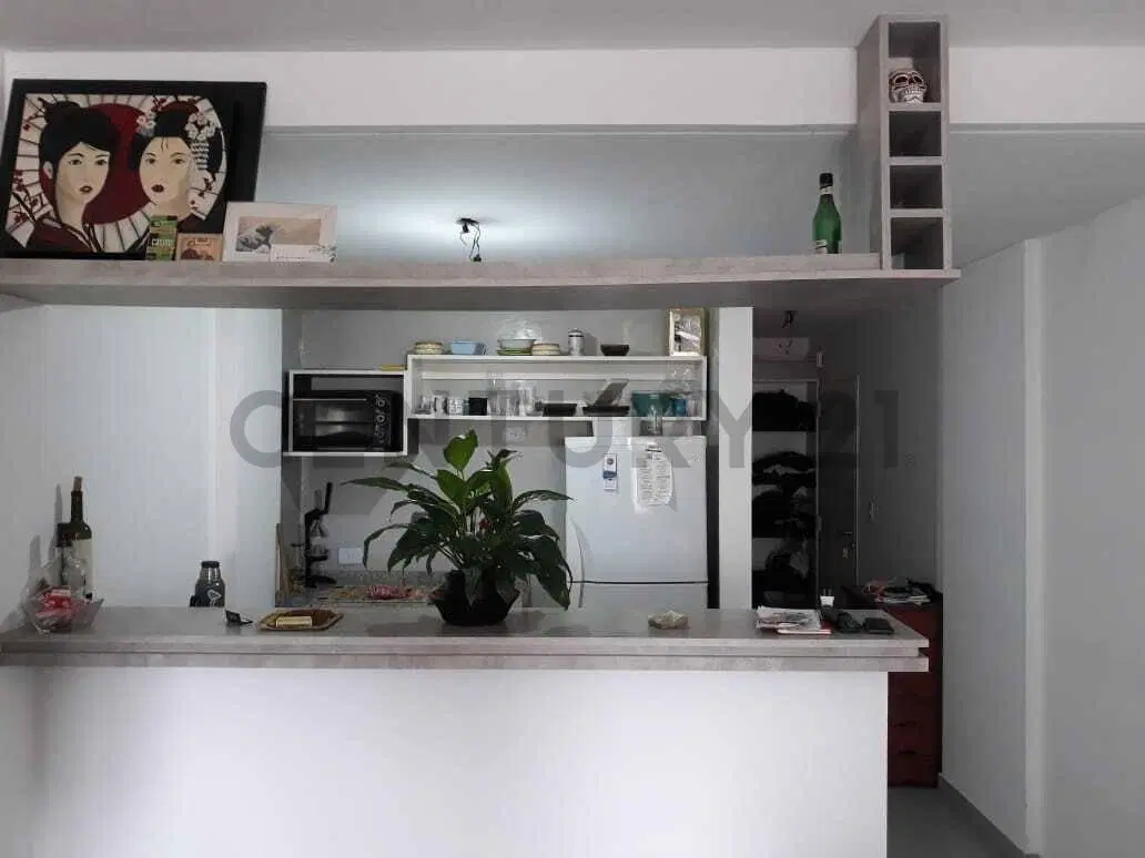 VENTA MONOAMBIENTE C/COCHERA BERNAL CENTRO 3
