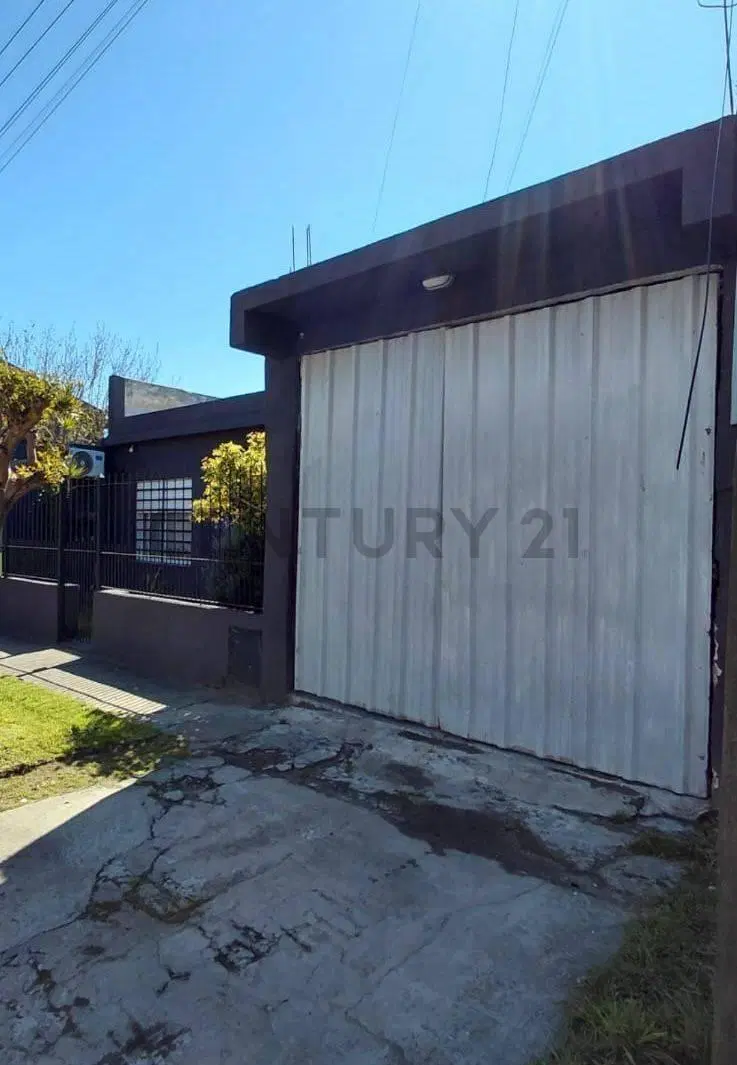 VENTA CASA 3 AMBIENTES + COCHERA QUILMES OESTE 3