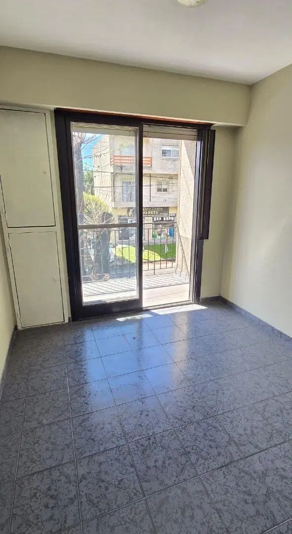 DEPARTAMENTO EN ALQUILER Quilmes 4