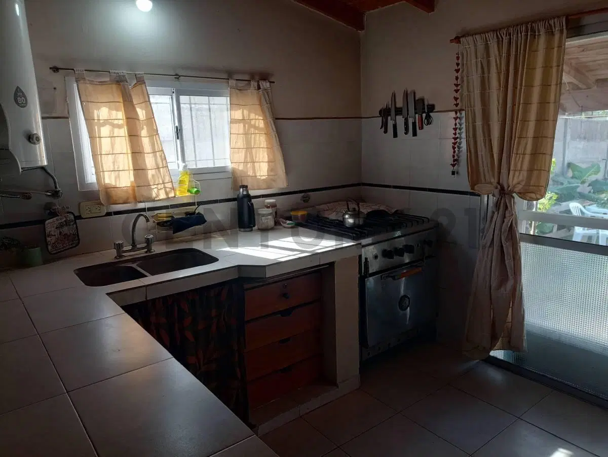 Casa en venta City Bell 3
