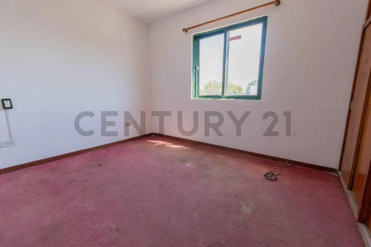 DEPARTAMENTO DE 2 DORMITORIOS EN VENTA, GONNET 5