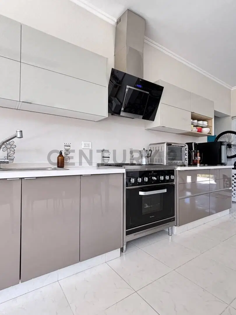 Casa en venta en Lomas de City Bell 3