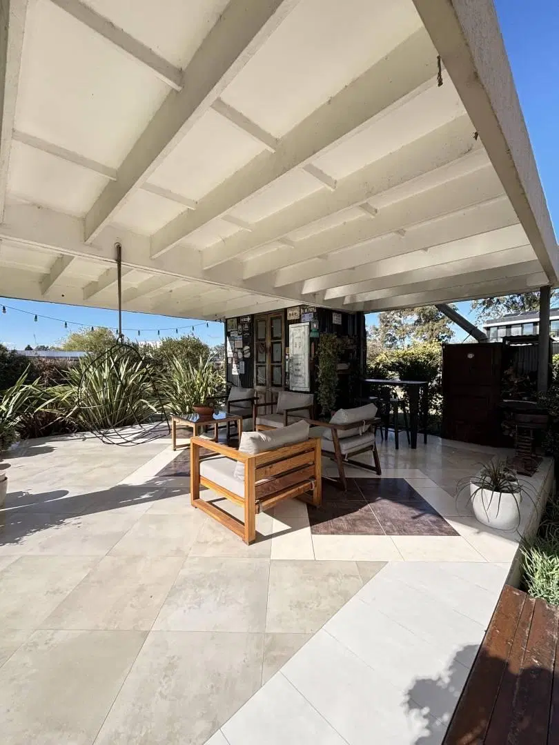 Casa en venta en Lomas de City Bell 8