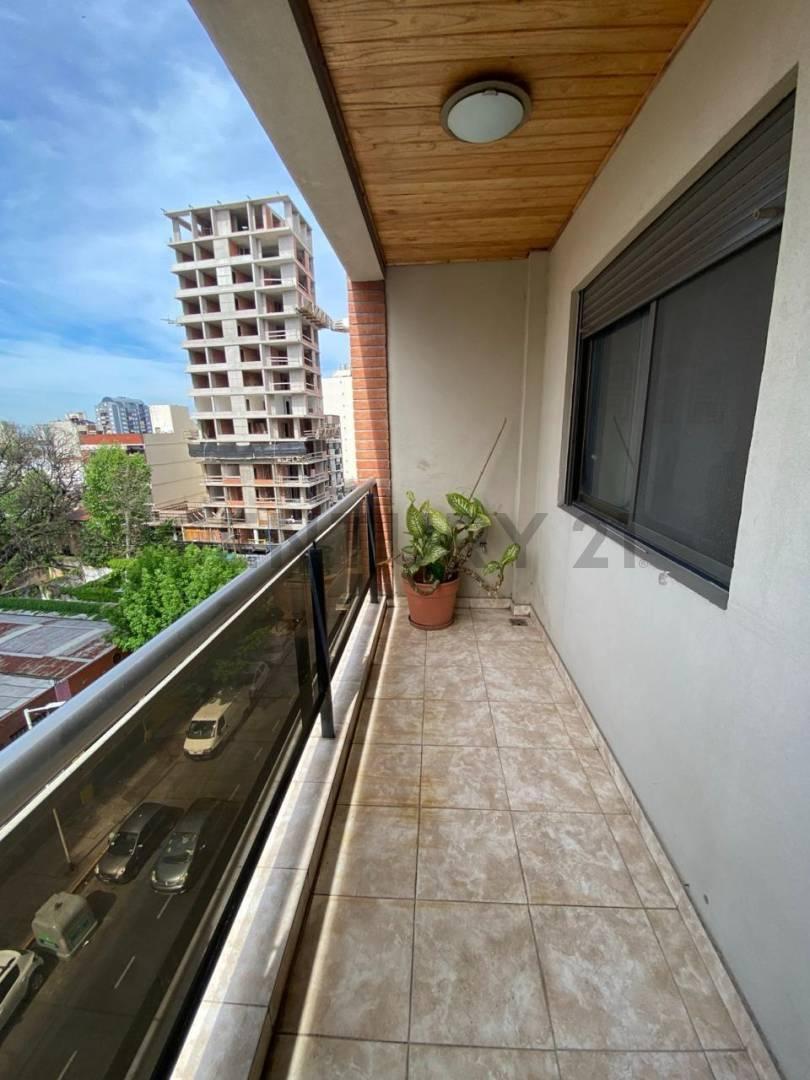 Foto de VENTA DEPARTAMENTO 4 AMBIENTES + COCHERA, imagen 1