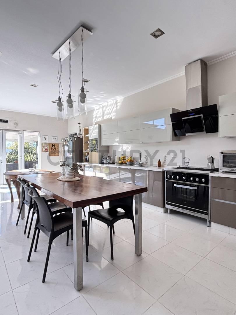 Foto de Casa en venta Lomas de City Bell, imagen 1