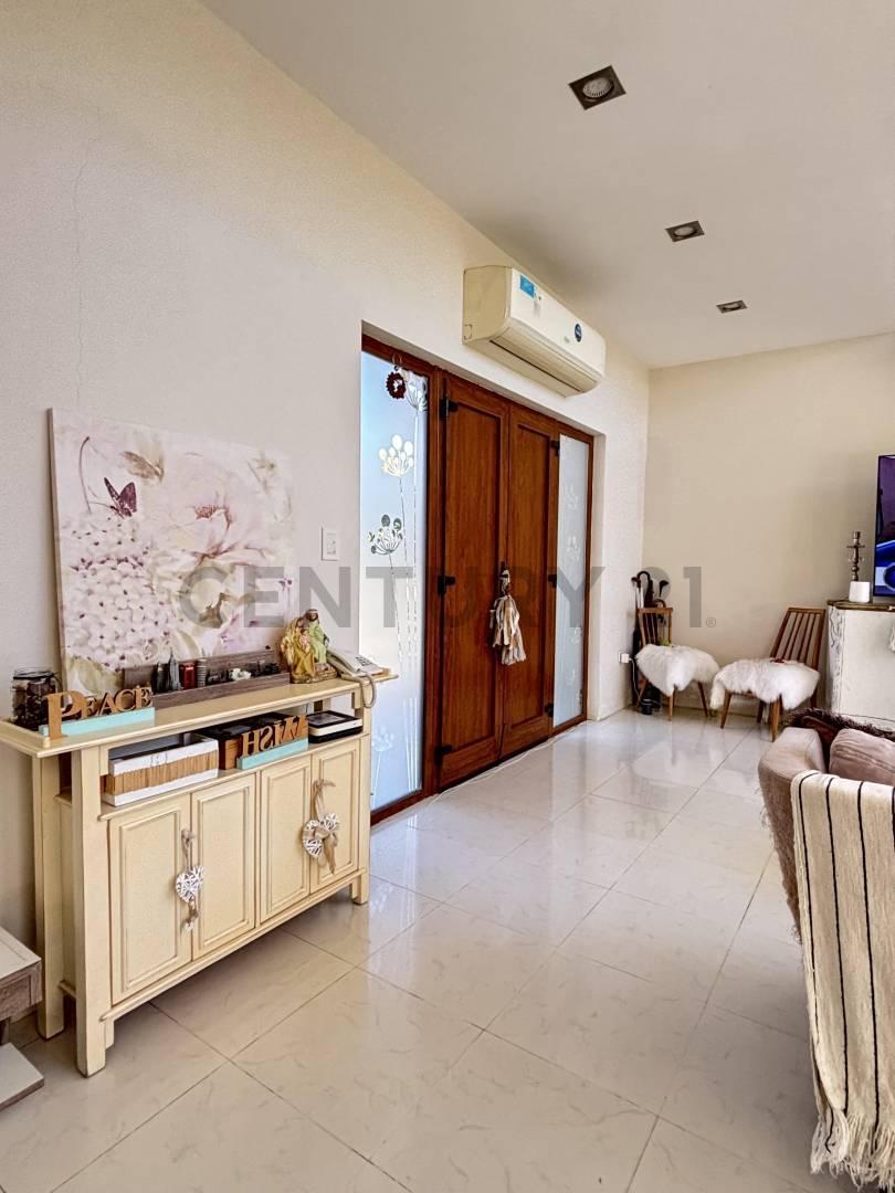 Foto de Casa en venta Lomas de City Bell, imagen 2