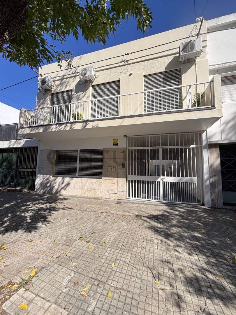 Foto de Venta de casa en La Plata, imagen 3