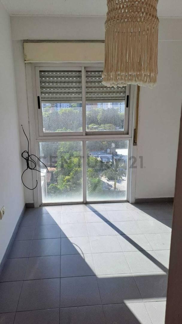 Foto de VENTA Departamento dos dormitorios en La Plata, imagen 2