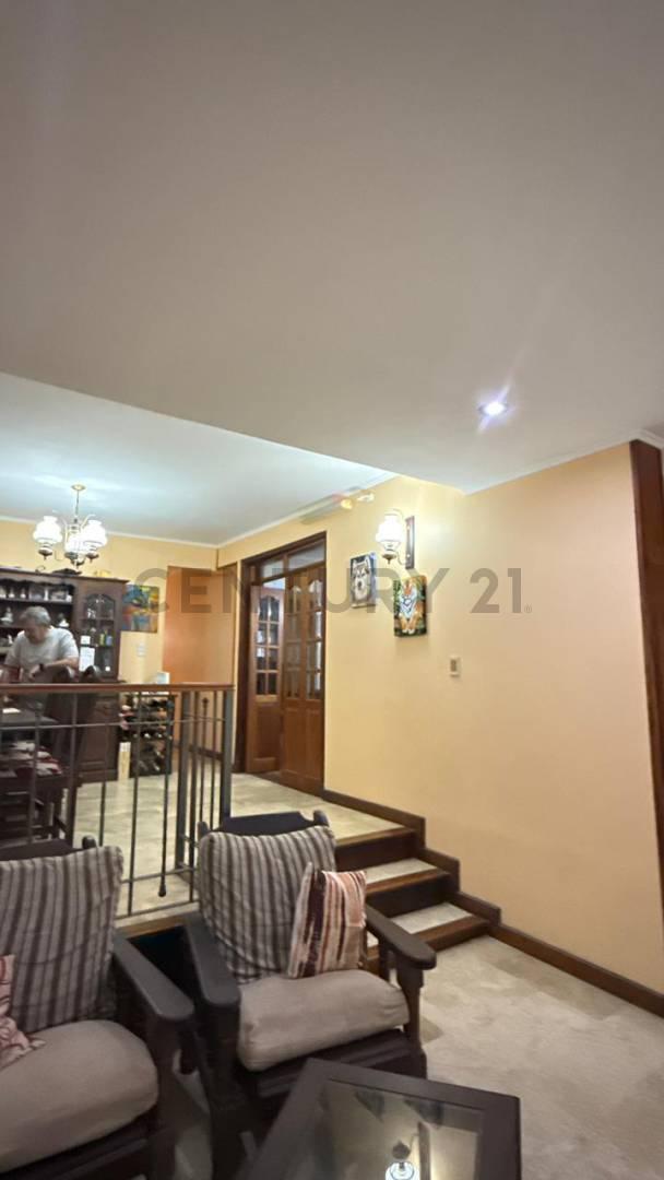 Foto de VENTA CASA 5 AMBIENTES CON COCHERA VILLA DOMINICO, imagen 4