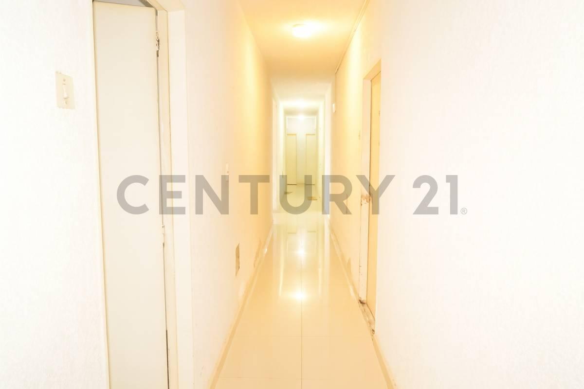 Foto de VENTA DEPARTAMENTO 2 AMBIENTES BERNAL - BARRIO PARQUE, imagen 5