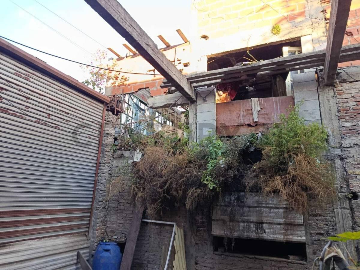 Foto de VENTA LOTE CON MEJORAS, imagen 1