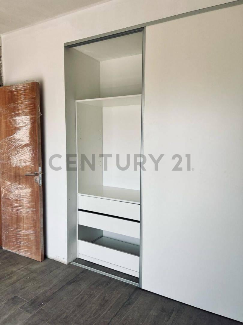 Foto de VENTA DEPARTAMENTO 2 DORMITORIOS, LA PLATA, imagen 3