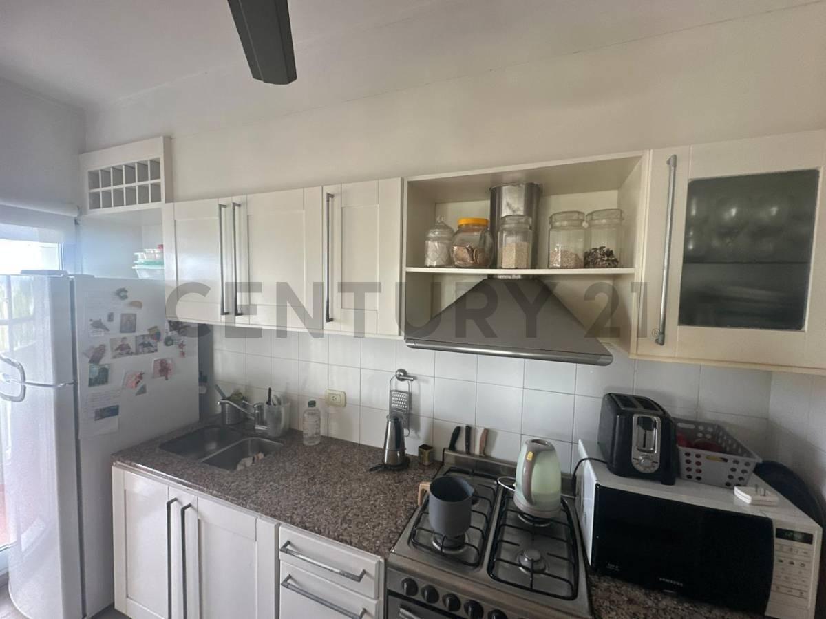 Foto de Departamento de 1 dormitorio con cochera balcon terraza parrilla, imagen 4
