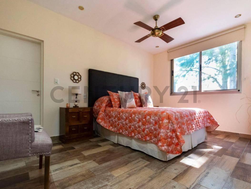 Foto de Casa a la venta de 2 Dormitorios, parque y pileta en Área 60 amoblada, imagen 5