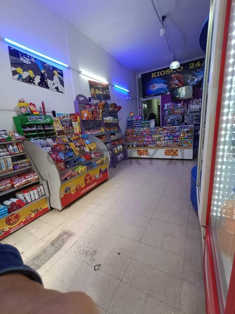 Foto de VENTA DE LOCAL EN LA PLATA, imagen 5