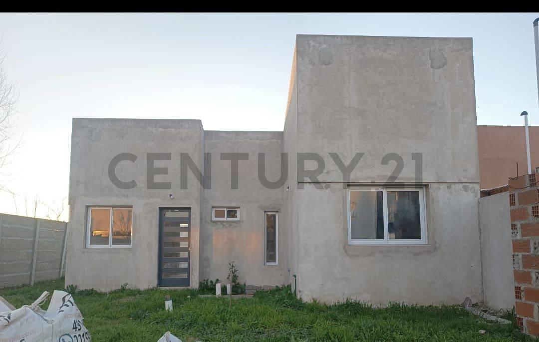 Foto de Se vende casa a terminar en Villa Parque Sicardi, La Plata, imagen 2