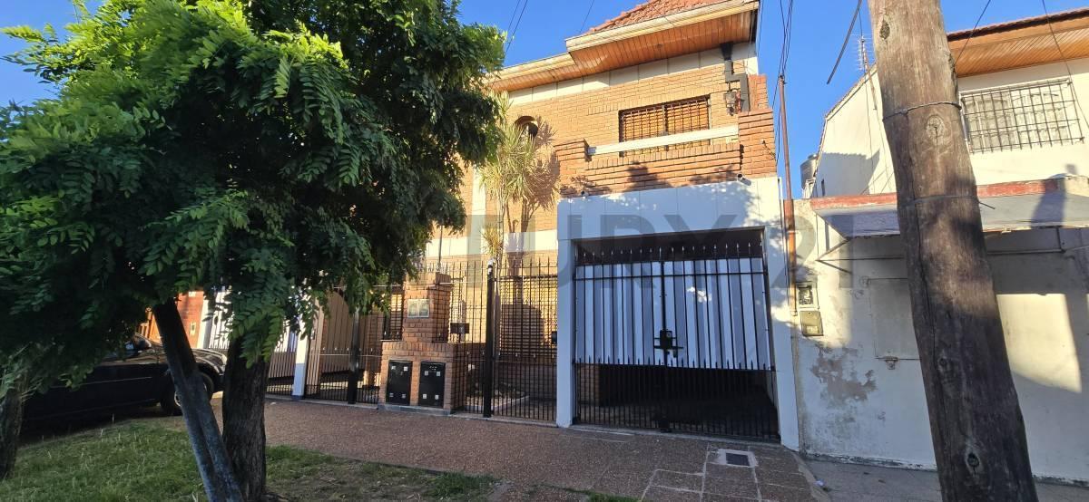 Foto de DUPLEX EN VENTA - WILDE - APTO CRÉDITO, imagen 1