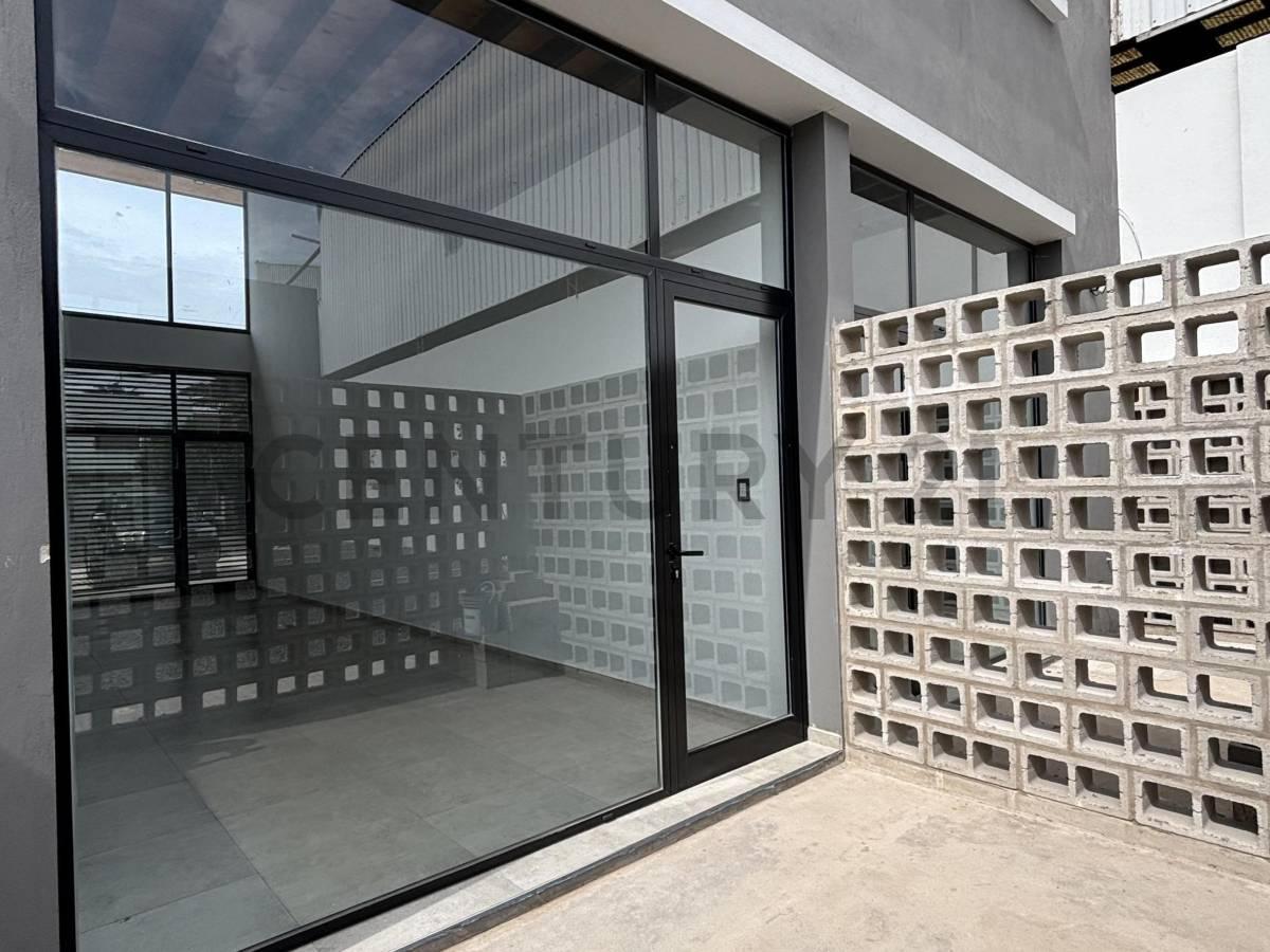 Foto de Venta local comercial en La Plata, imagen 4