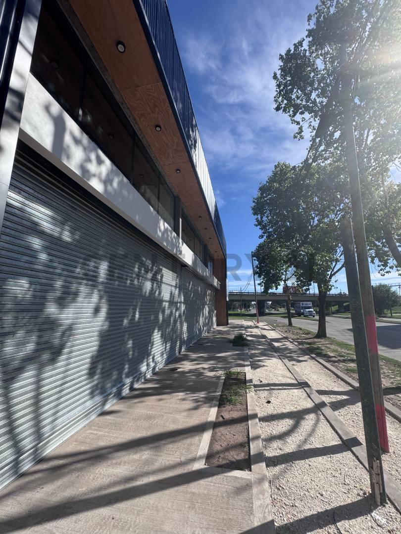 Foto de Venta local comercial en La Plata, imagen 1