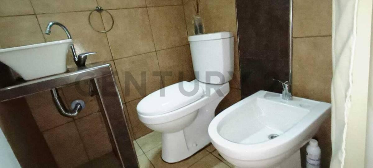 Foto de VENTA DEPARTAMENTO 2 AMBIENTES BERNAL + COCHERA, imagen 3