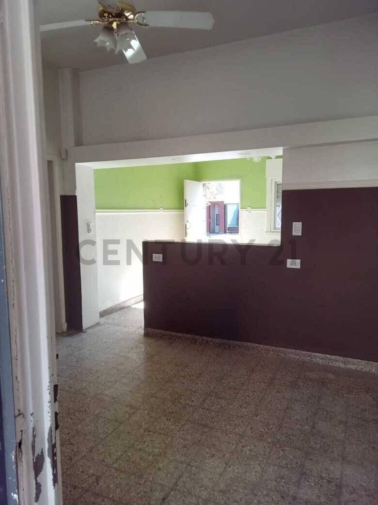 Foto de VENTA CASA PH 3 AMBIENTES WILDE, imagen 4
