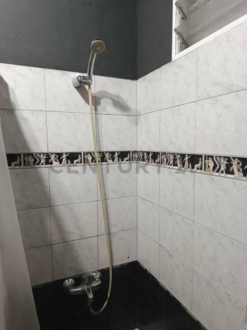 Foto de VENTA CASA - TIPO PH 4 AMBIENTES AL FRENTE BERNAL, imagen 4