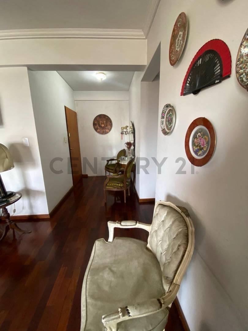 Foto de VENTA DEPARTAMENTO 4 AMBIENTES + COCHERA, imagen 5