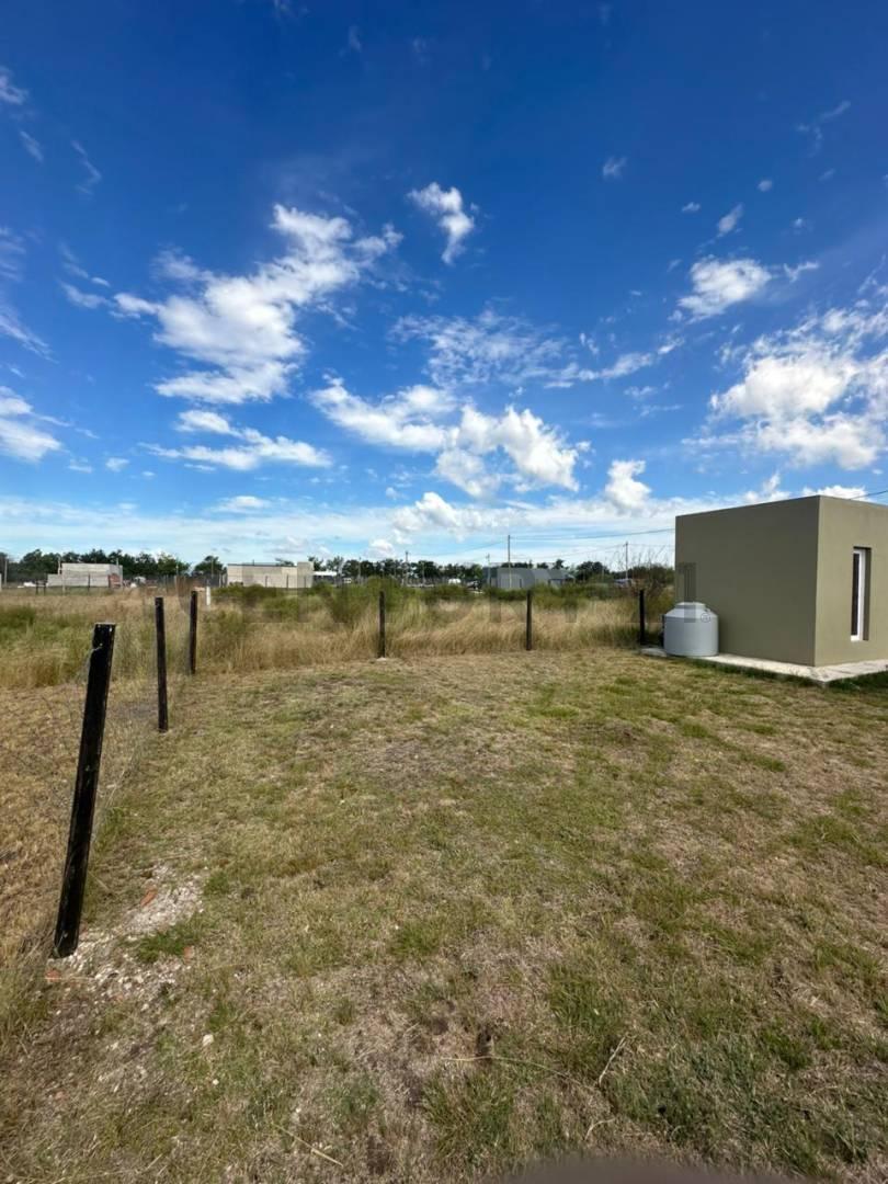Foto de VENTA CASA 2 AMBIENTES LOS FRESNOS ARTURO SEGUI - LA PLATA, imagen 2