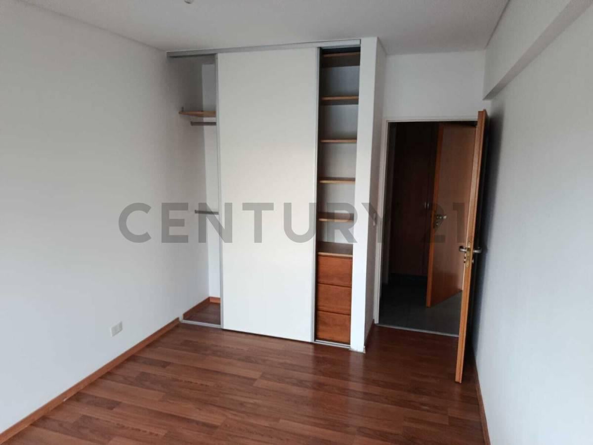 Foto de ALQILER DEPARTAMENTO 2 AMBIENTES COCHERA BERNAL, imagen 3