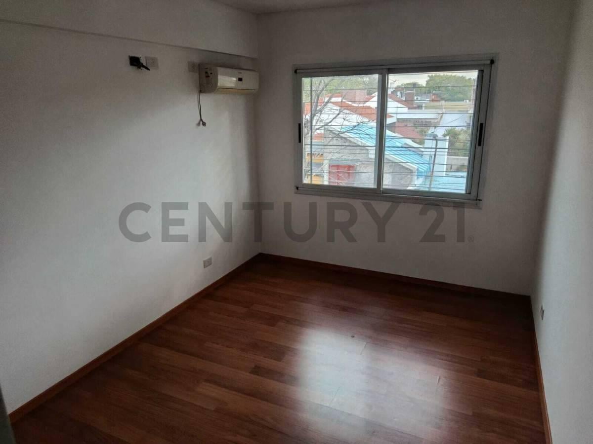 Foto de ALQILER DEPARTAMENTO 2 AMBIENTES COCHERA BERNAL, imagen 5