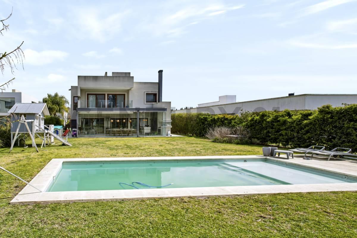 Foto de Casa en venta Lomas de city bell, imagen 5