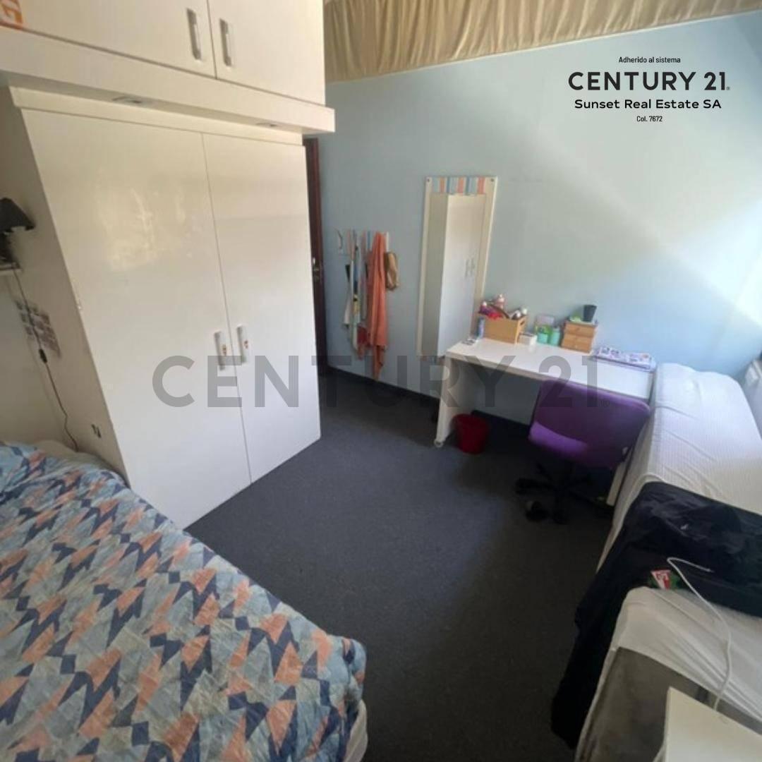 Foto de Venta de casa - Villa Castells, imagen 5