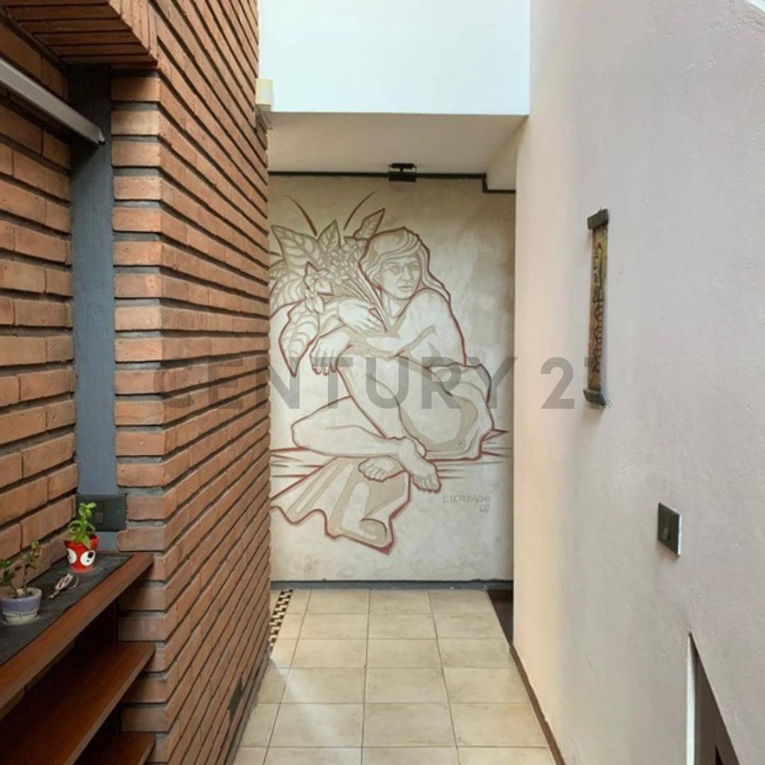 Foto de Venta de casa - Villa Castells, imagen 2