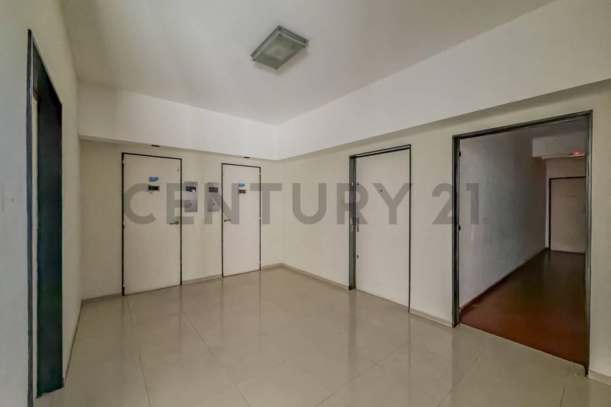 Foto de Departamento en venta de 3 Dormitorios, cocina separada con posibilidad, imagen 3