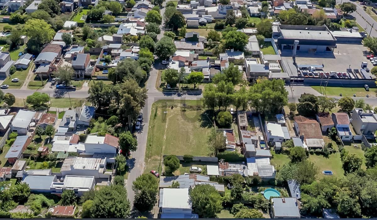 Foto de Lote escriturado a la VENTA sobre la esquina 508 y 132 / 300 m2 sobre, imagen 3