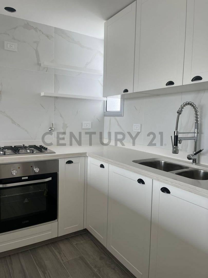 Foto de Venta de Departamento en La Plata 3 dormitorios piso de categoria, imagen 4