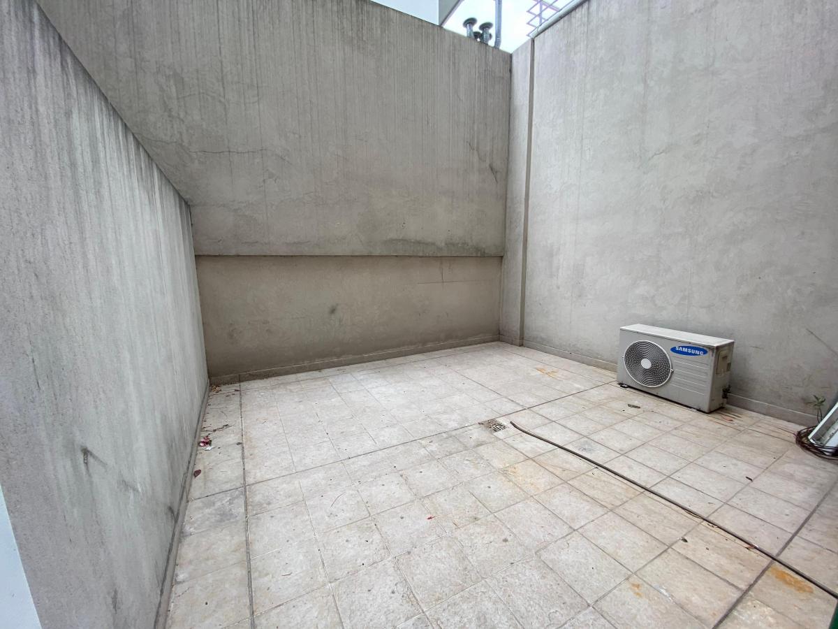Foto de VENTA EXCELENTE LOCAL EN PALERMO HOLYWOOD CON RENTA Y FINANCIACION, imagen 2
