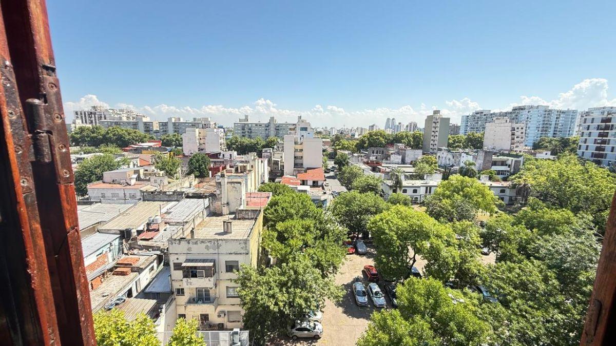 VENTA DEPARTAMENTO 3 AMBIENTES B. CATALINAS SUR A REFACCIONAR