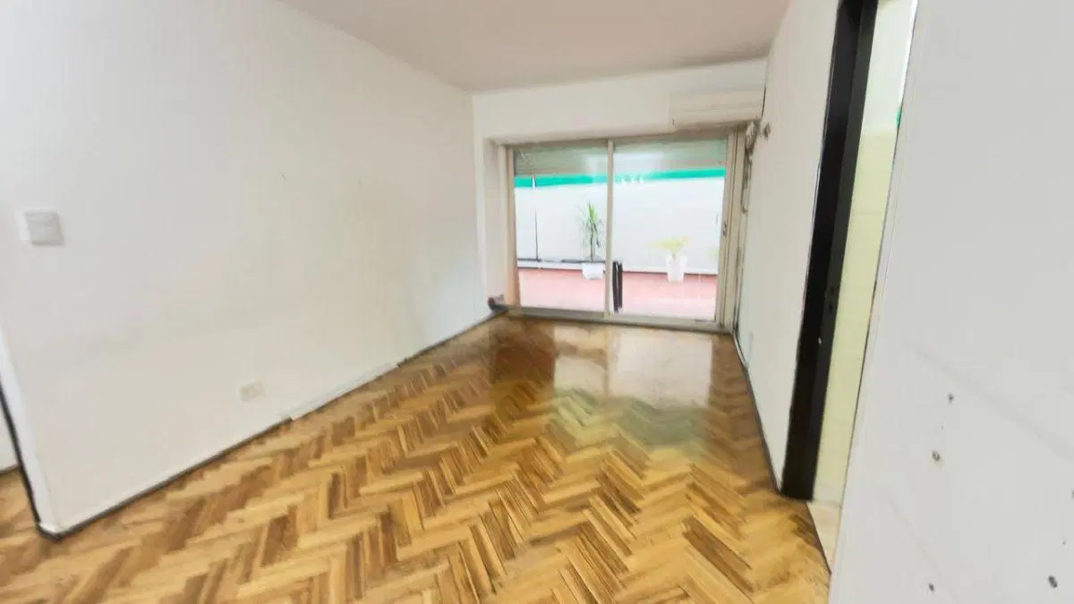 VENTA 2 AMB AMPLIO CON PATIO VILLA CRESPO 3