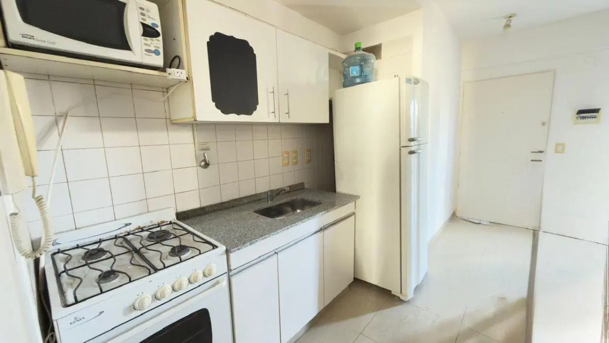 VENTA MONOAMBIENTE GRANDE DIVIDIDO APTO PROFESIONAL ALMAGRO 4