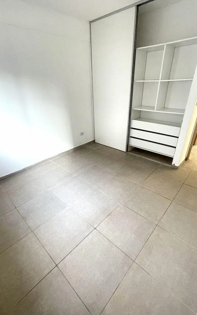 ALQUILER DEPARTAMENTO DE 2 AMBIENTES EN CASEROS 4