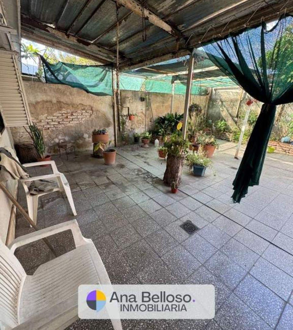 Foto de SE VENDE CASA CON 3 DORMITORIOS - BOLIVAR 694, imagen 2