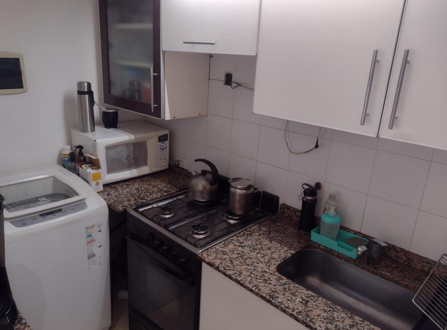 Foto de Departamento En Arroyito Tres Dormitorios con Cochera, imagen 3