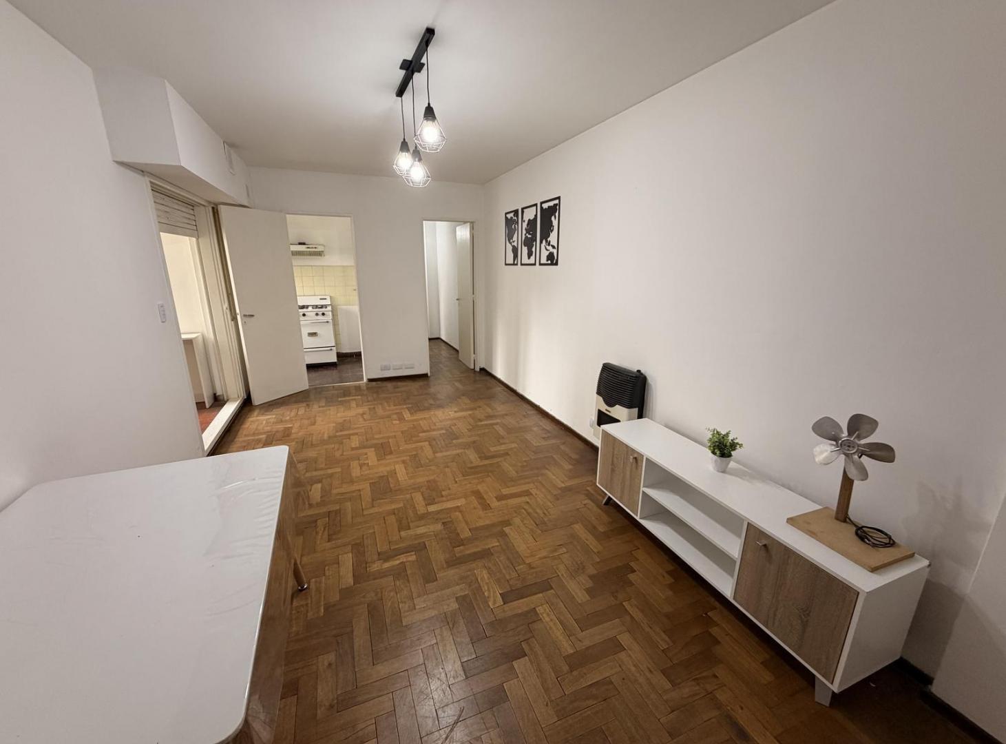 Foto de Departamento En Alquiler Un Dormitorio Centro, imagen 2