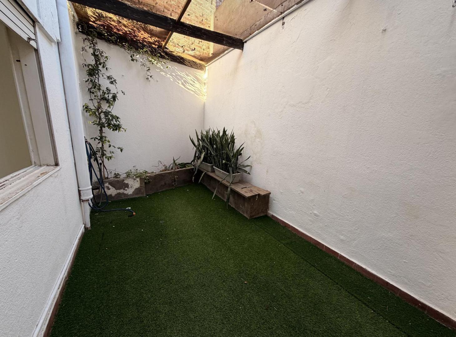 Foto de Departamento Un Dormitorio y Patio en Abasto, imagen 4